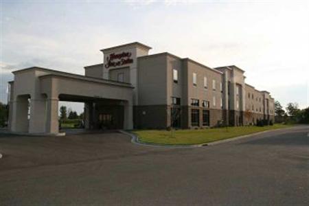 Hampton Inn & Suites