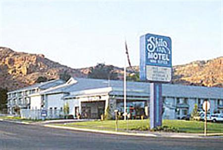 Days Inn & Suites