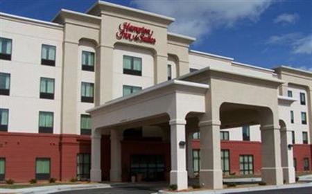 Hampton Inn & Suites