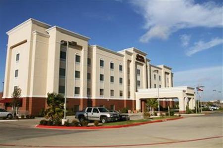 Hampton Inn & Suites