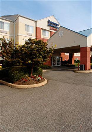 Fairfield Inn & Suites Potomac Mills