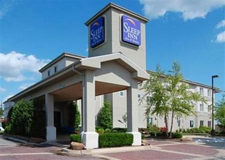 Sleep Inn & Suites