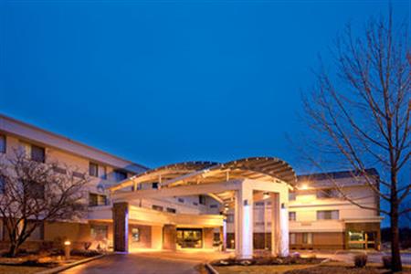 Holiday Inn Express Milwaukee-West Medical Center