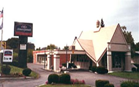 Howard Johnson Express Inn