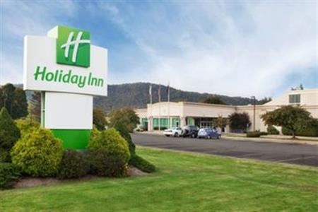 Holiday Inn Warren