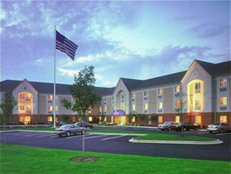 Candlewood Suites