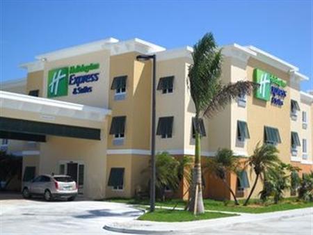 Holiday Inn Express & Suites