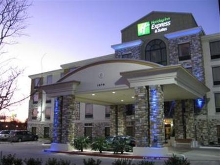 Holiday Inn Express Dallas South Desoto