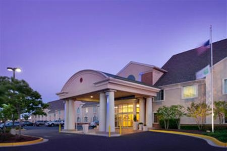 Holiday Inn Express Htl & Suites