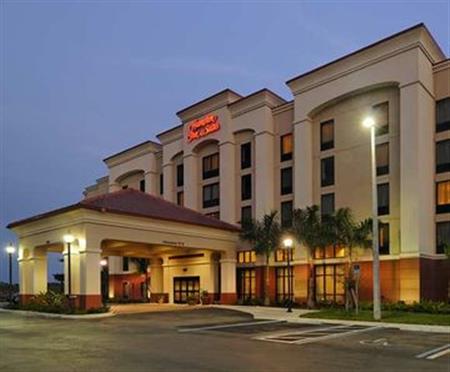 Hampton Inn Suites Estero