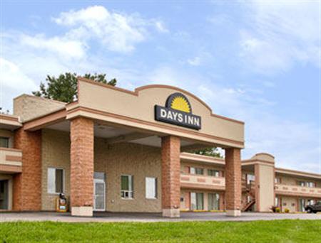 Days Inn St. Louis North