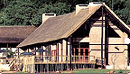 Lakeside Lodge